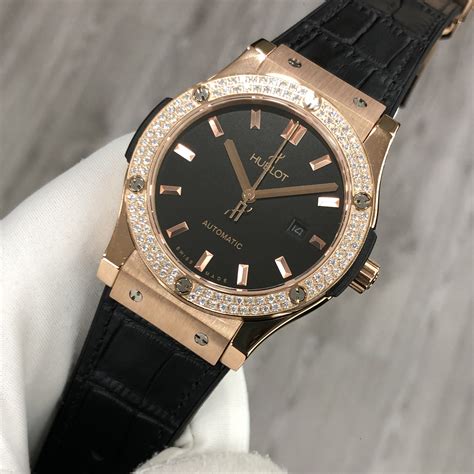 giá đồng hồ hublot nam.